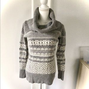 Neve Womens Cowl Neck Fair Island Sweater. NWT. Size S